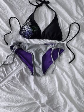 XS Black Embroidered Triangle Bikini Top w Silver&Purple Side-Tie Bikini Bottoms